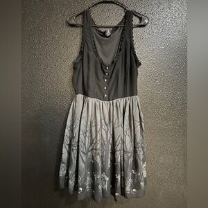 Awesome Halloween gothic cemetery dress